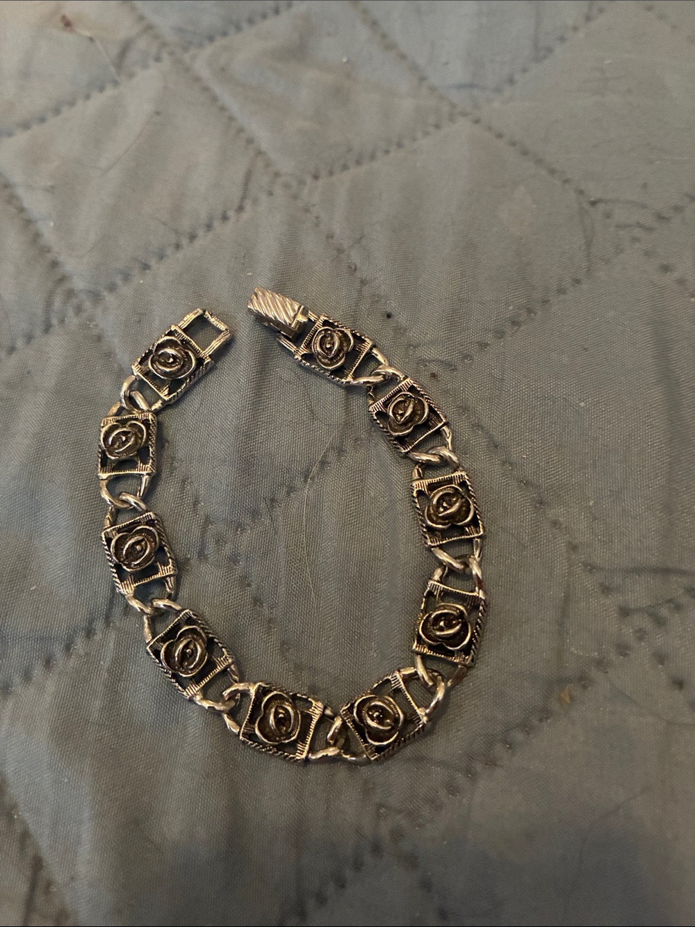 Vintage Sarah Coventry 7.25” Silver Rose Link Bracelet - Silver Floral Chain
